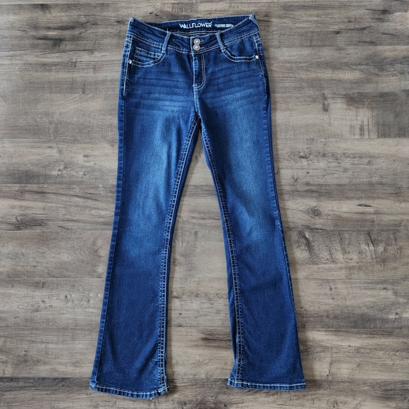 Wallflower Denim - Wallflower Luscious Curvy Bootcut Blue Jean Size 7